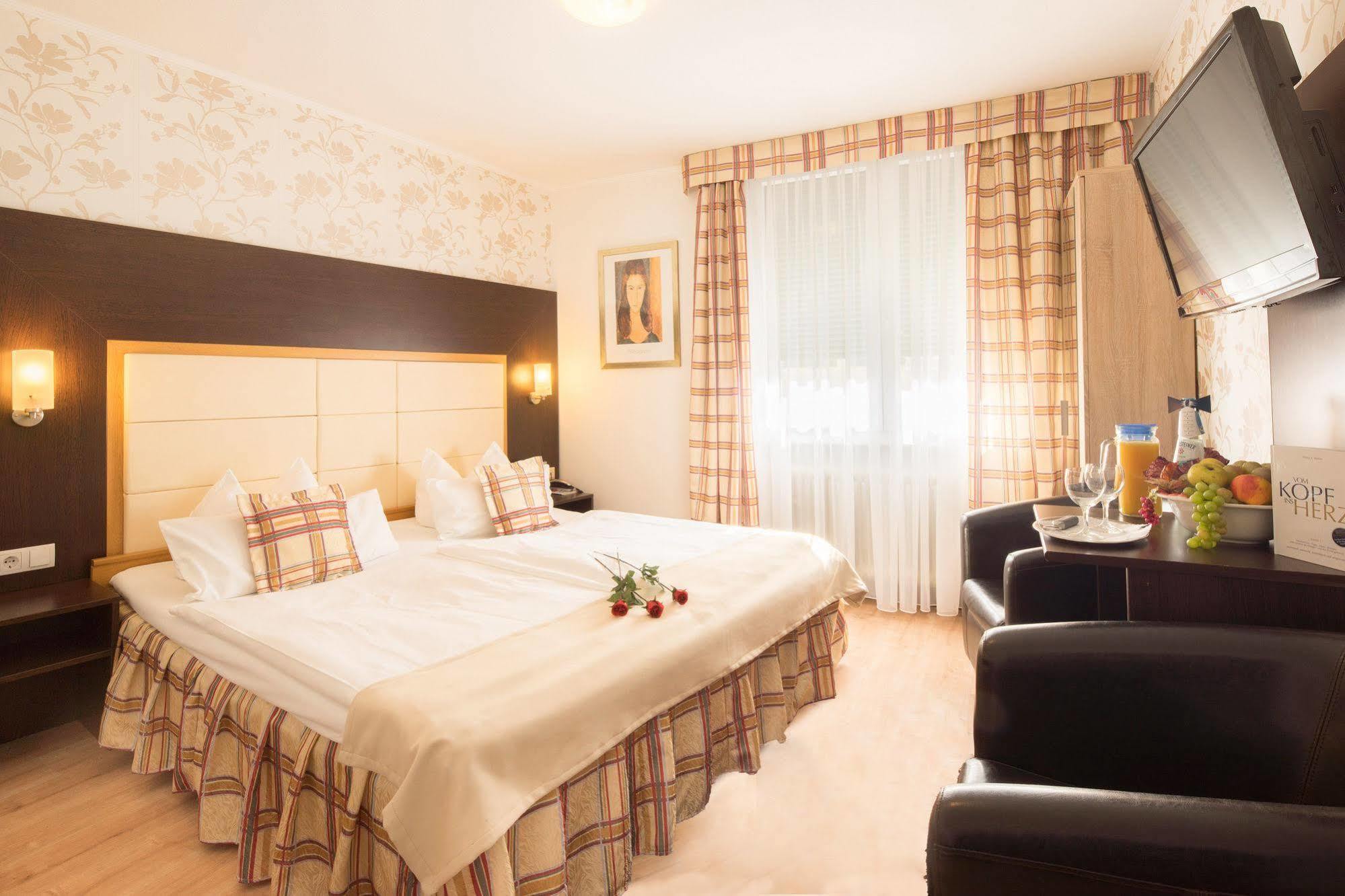 Central Boutique Hotel Bad Mergentheim Zewnętrze zdjęcie